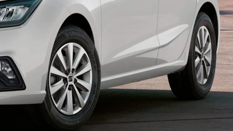 Llantas de aleación de 15” “Disfruta”