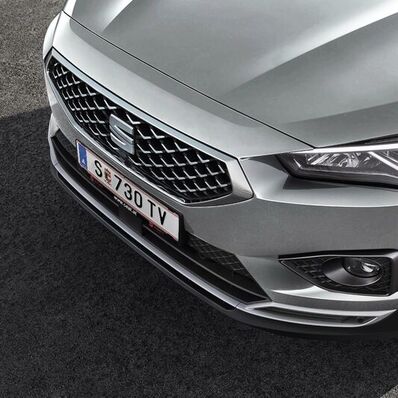 new-seat-tarraco-suv-7-seater-design-front-grille-detail-min