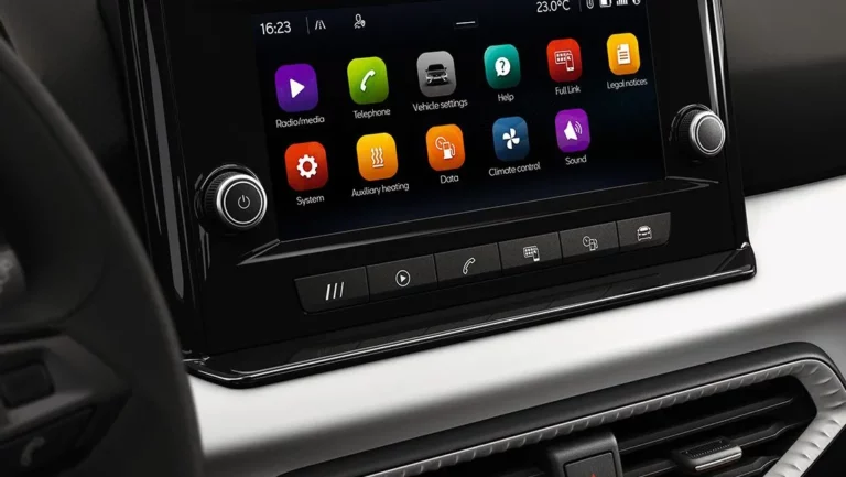 Radio de 8,25" con Full Link-768x576